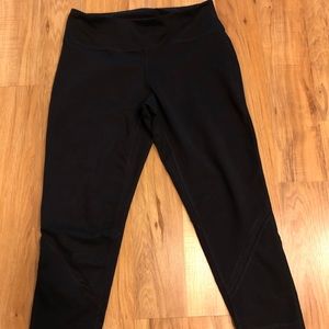 EUC Zella skinny leg crop yoga pants
